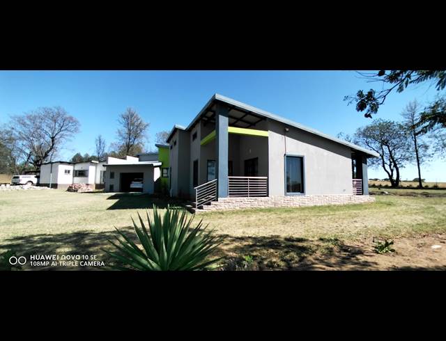 89,000M² FARM FOR SALE IN LUSTHOF